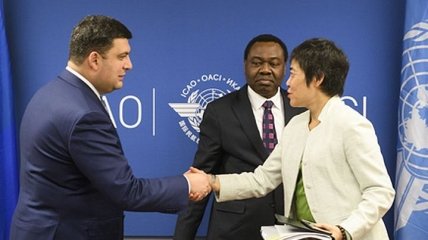 Премьер: Украина поддерживает требования ІСАО по безопасности авиации