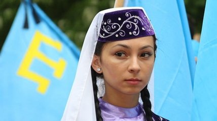 В Крыму ФСБшники заставили крымских татар разойтись с мирного мероприятия 