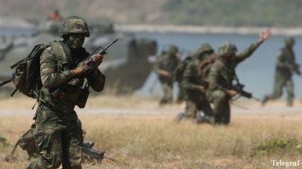 Япония и США провели учения в районе Корейского полуострова