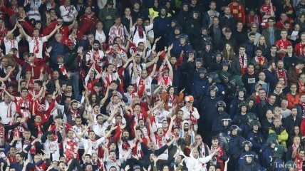 "Ливерпуль" и "Севилья" понесли наказание от УЕФА за поведение фанатов