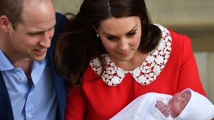 Сын принца Уильяма и Кейт Миддлтон получил первый документ