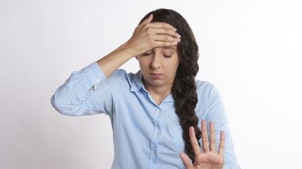 Мигрень: основные симптомы и как предупредить приступ