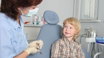 Уборщица, представившись врачом, вырвала зуб ребенку