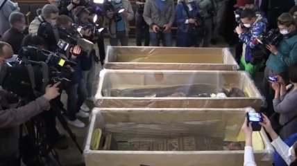В Киеве показали найденную древнеегипетскую мумию