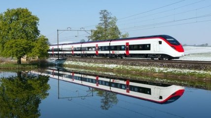 Возле Базеля сошел с рельсов скоростной поезд с 240 пассажирами