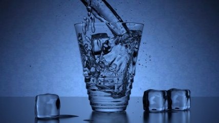 Сколько воды нужно пить, чтобы стать здоровее?