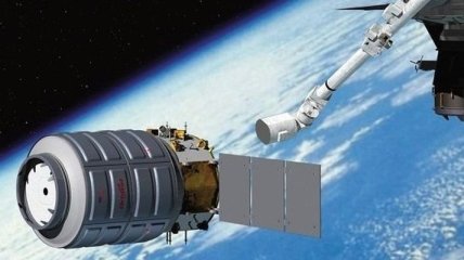 Космический грузовик Cygnus успешно пристыковался к МКС