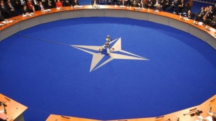 НАТО не будет вмешиваться в конфликт между США и КНДР