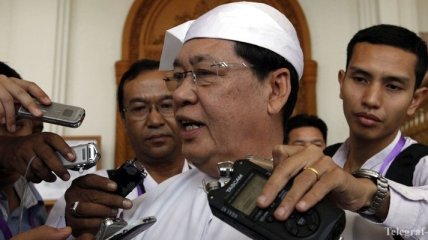 В Бирме приведен к присяге новый президент