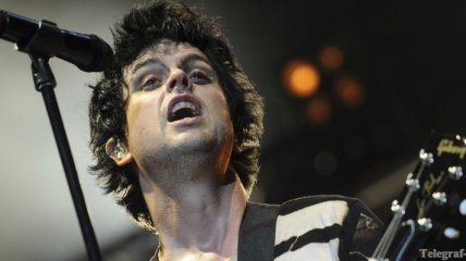 Фронтмен Green Day в реабилитационной клинике