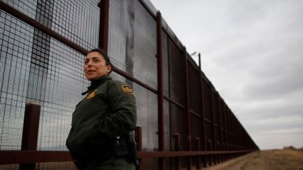 В США назвали требования к стене на границе с Мексикой
