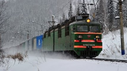  Женщина попала под поезд в Харьковской области