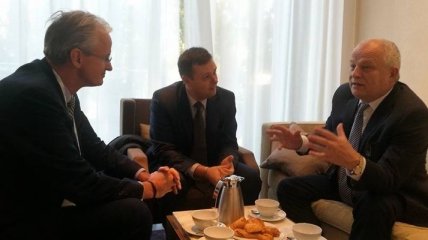 Кубив встретился с директором по добрососедству ЕК для обсуждения реформ