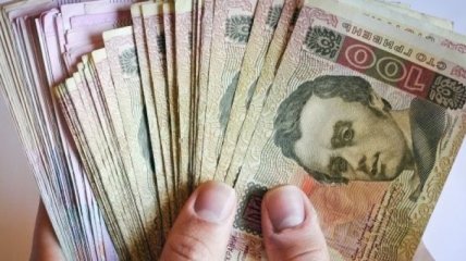 Злоумышленники похитили из пункта обмена валюты 100 тысяч грн