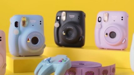 Fujifilm презентовала миниатюрный фотоаппарат моментальной печати (Видео)