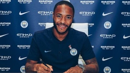Стерлинг подписал новый контракт с Манчестер Сити