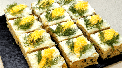 Закуска с рыбной консервой