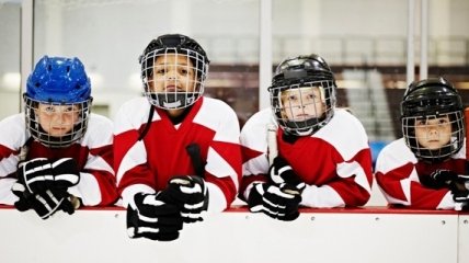 Хоккейная школа: польза этого вида спорта и секции для детей в Киеве