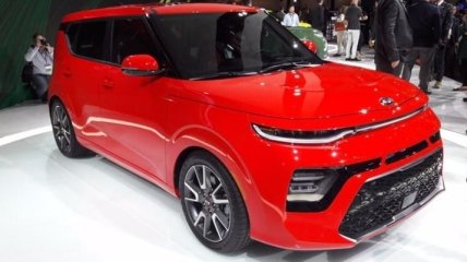 KIA презентовали в Лос-Анджелесе новый компактный кроссовер 