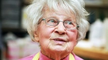 В 97 лет женщина работает воспитательницей