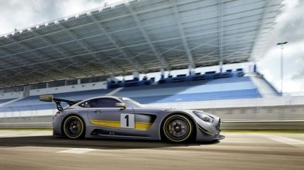 Компания Mercedes представила свой новый гоночный автомобиль