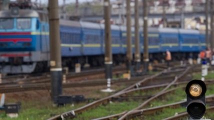 На железной дороге в Черкасской области нашли сумку с взрывчаткой