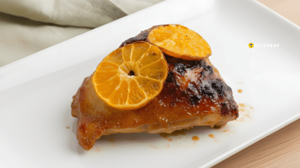 Запеченные куриные бедра с мандаринами