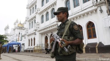 На Шри-Ланке опять слышны взрывы 