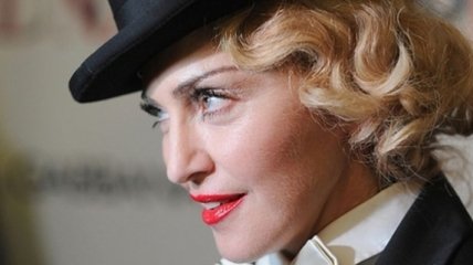 Мадонна носит во рту 24 бриллианта (Фото) 