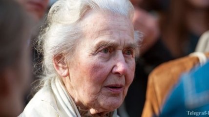 За отрицание Холокоста 88-летняя немка получила тюремный срок
