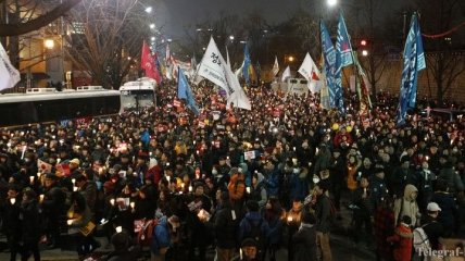 В Сеуле на митинг вышли сторонники и противники импичмента президента