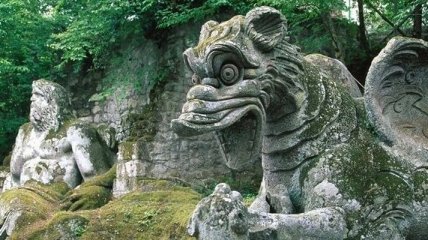 Фантасмагорическая красота парка "Сад чудовищ" в Италии (Фото) 