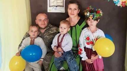 Жертва російської атаки на Львів Петро Бурбан в оточенні родини