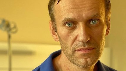 Приходится учиться элементарным вещам: Навальный рассказал о восстановлении после отравления