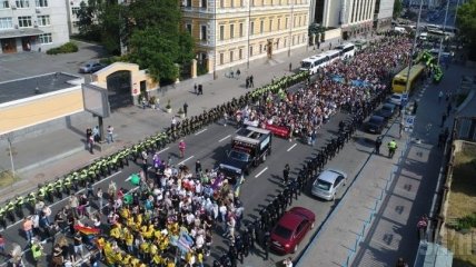 Как прошел резонансный ЛГБТ марш в Киеве: все детали