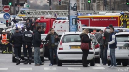 Нападение на редакцию журнала в Париже (Фото, Видео)