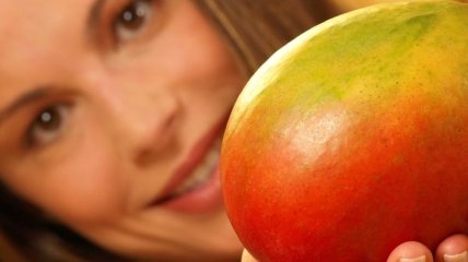 Какой вкусный фрукт поможет контролировать уровень сахара в крови?