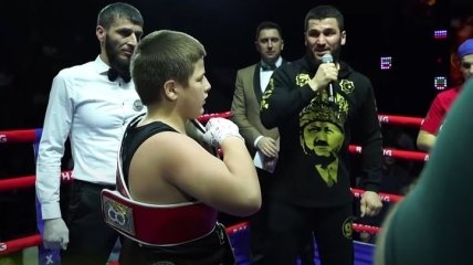Сын Кадырова добыл странную победу на ринге (видео)