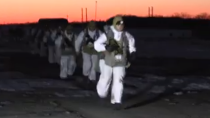 Ночные прыжки военных: ВСУ высадили десант на Донбассе (Видео)