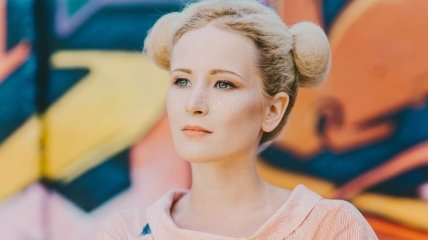В Украину с концертами едет новая, но уже популярная певица Монеточка