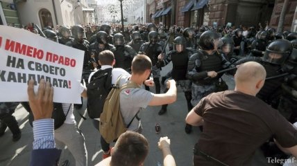 Протесты в Москве: число задержанных приближается к 700 