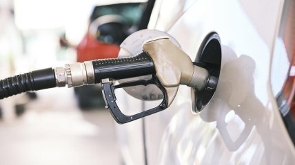Бензин продовжує дешевшати