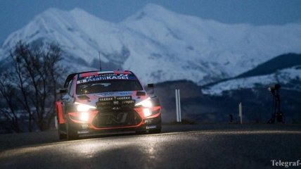 Машина действующего чемпиона WRC несколько раз перевернулась на ралли (Видео)