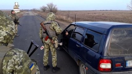 Прикордонники посилили заходи безпеки на адмінмежі з Кримом