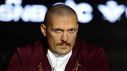 Пока семья Усика была за границей, их дом под Киевом пострадал