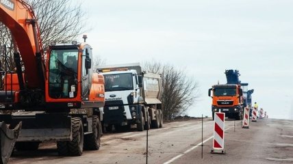 Шмыгаль: В этом году мы планируем потратить еще 70 млрд гривен на ремонт дорог
