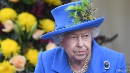 Елизавета II напомнила правительству Британии о шпионских угрозах 