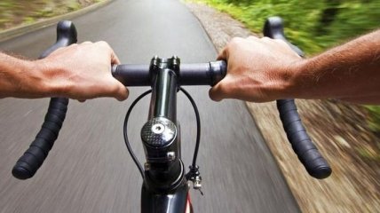 Лето все ближе: эффективный способ похудеть с помощью велосипеда