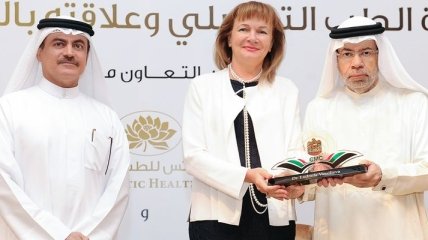 Украинского врача наградили в ОАЭ