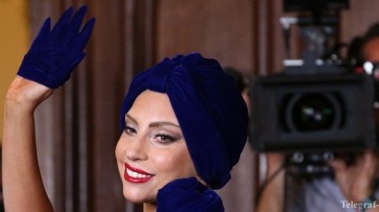 Леди Гага показала, как выглядит без макияжа